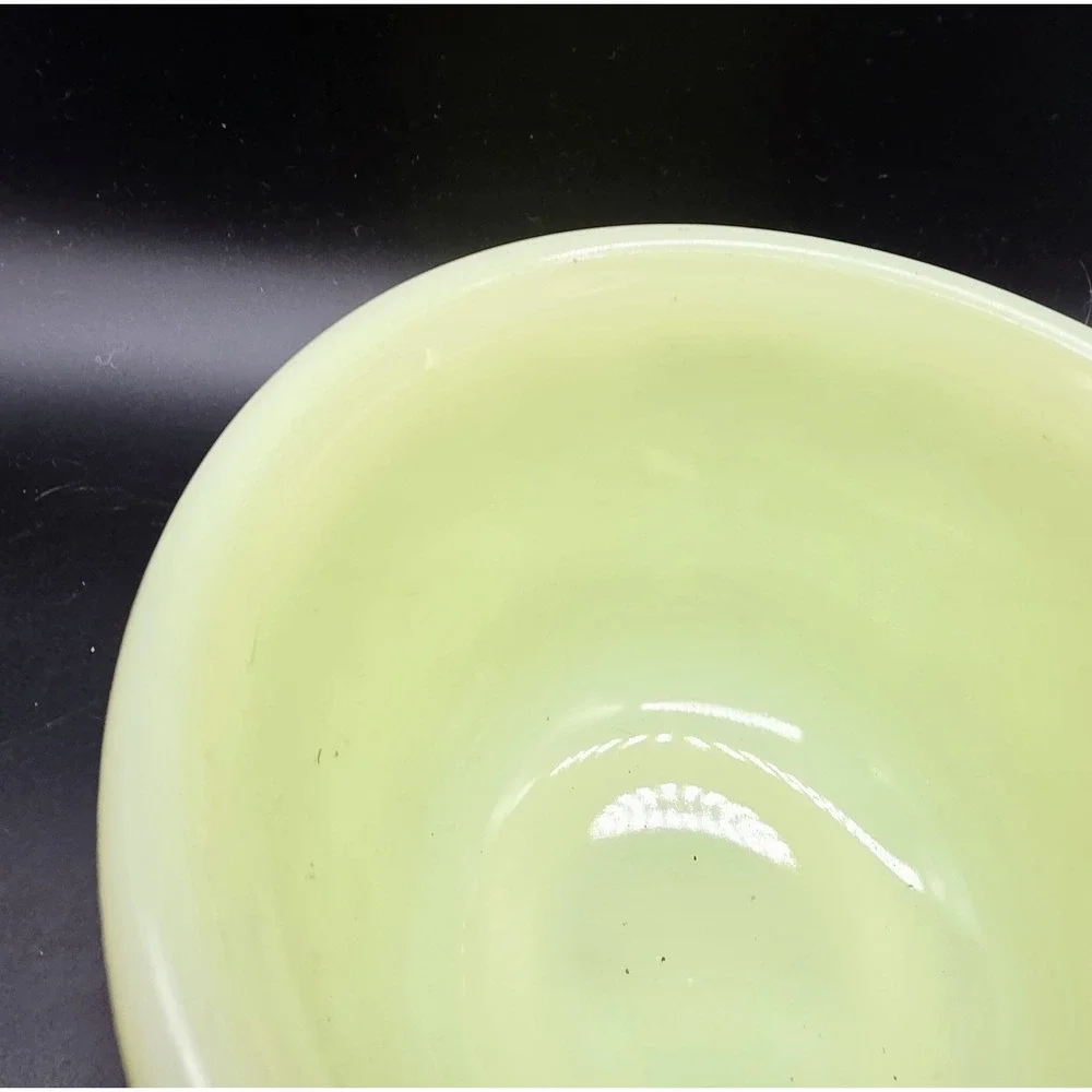 Vintage Hamilton Beach Mixing Bowl Yellow Custard Glass UV Glow 4.75